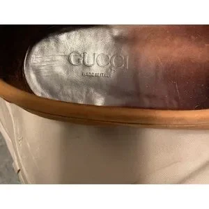 Gucci Horsebit leather loafers. Size 43 1/2 wears like a 10.  Vibrant soles. Gucci | Shoes | Gucci Horsebit Leather Loafers Size 43 2  main image 2